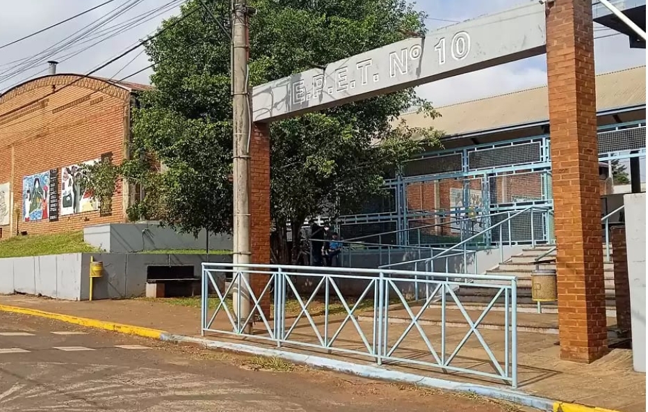 Puerto Rico: autoridades educativas y de salud intervienen tras viralizarse un video de alumnos simulando consumir una sustancia blanca 2